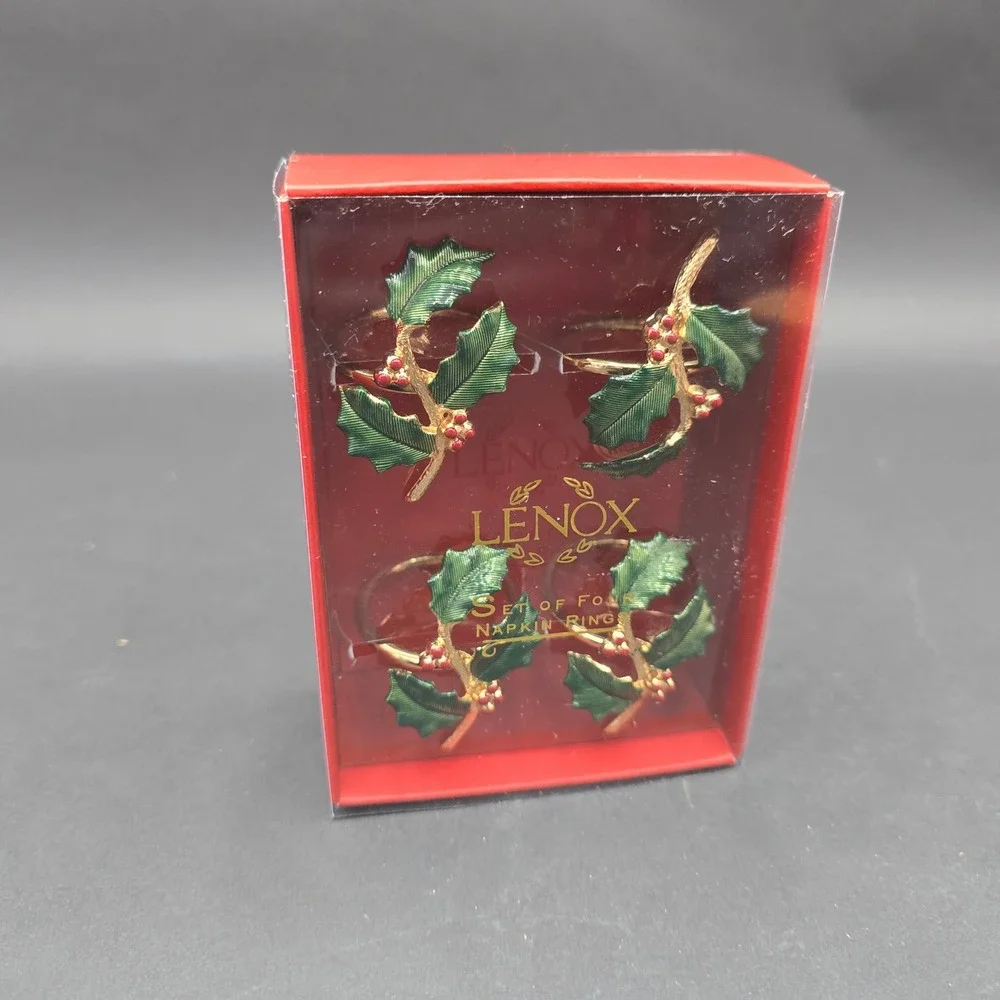 Lenox Holiday Holly Berry Napkin Rings Set of 4 Gold Tone Enamel 7156 New Box